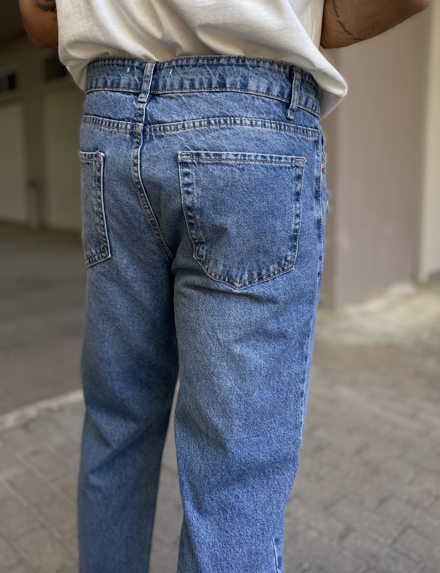 Ανδρικό μπλε ανοικτό loose τζιν πεντάτσεπο με φθορές WE2909 φωτογραφία